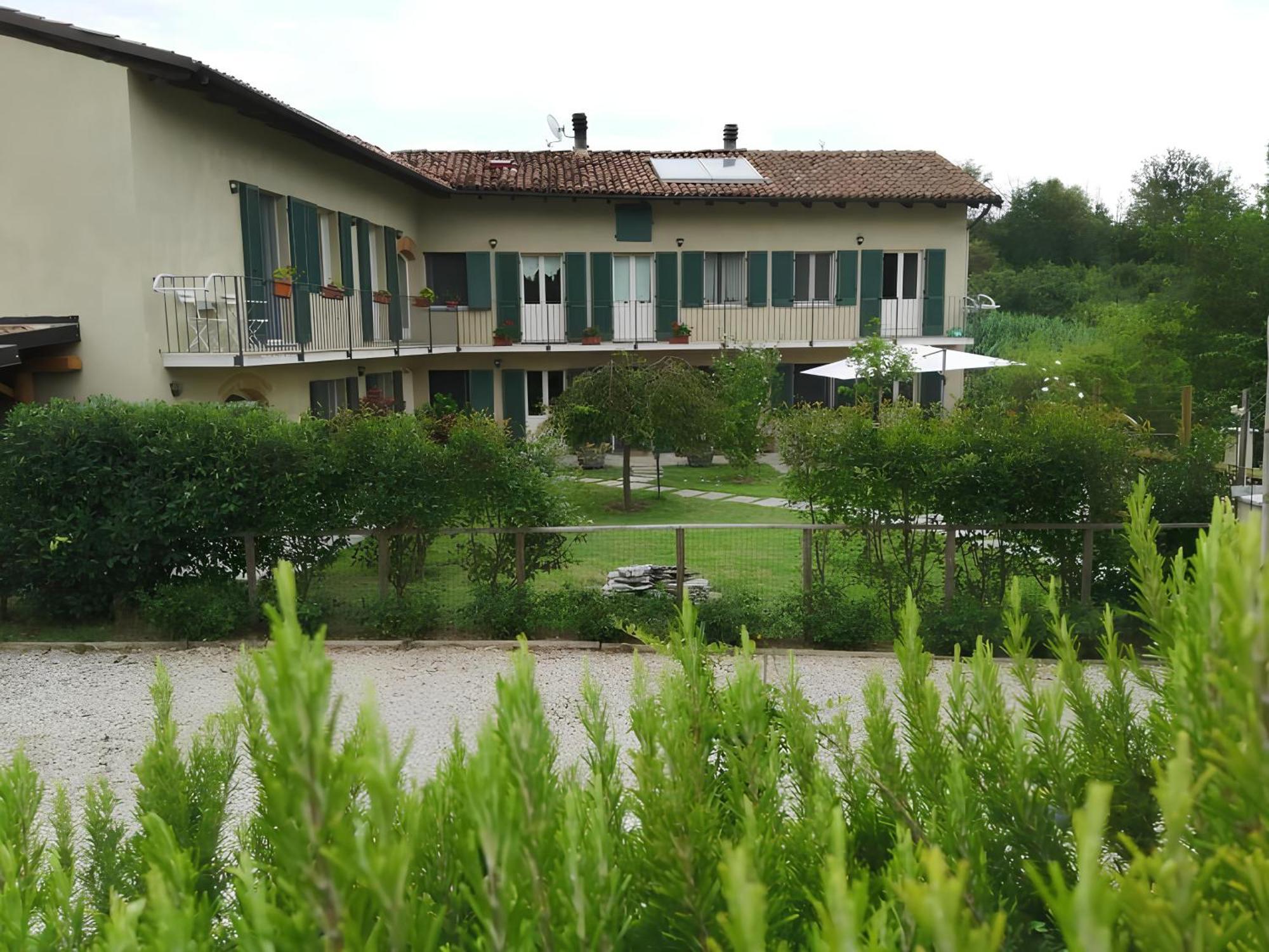 Cascina Spazio Indaco Castagnole Monferrato Buitenkant foto