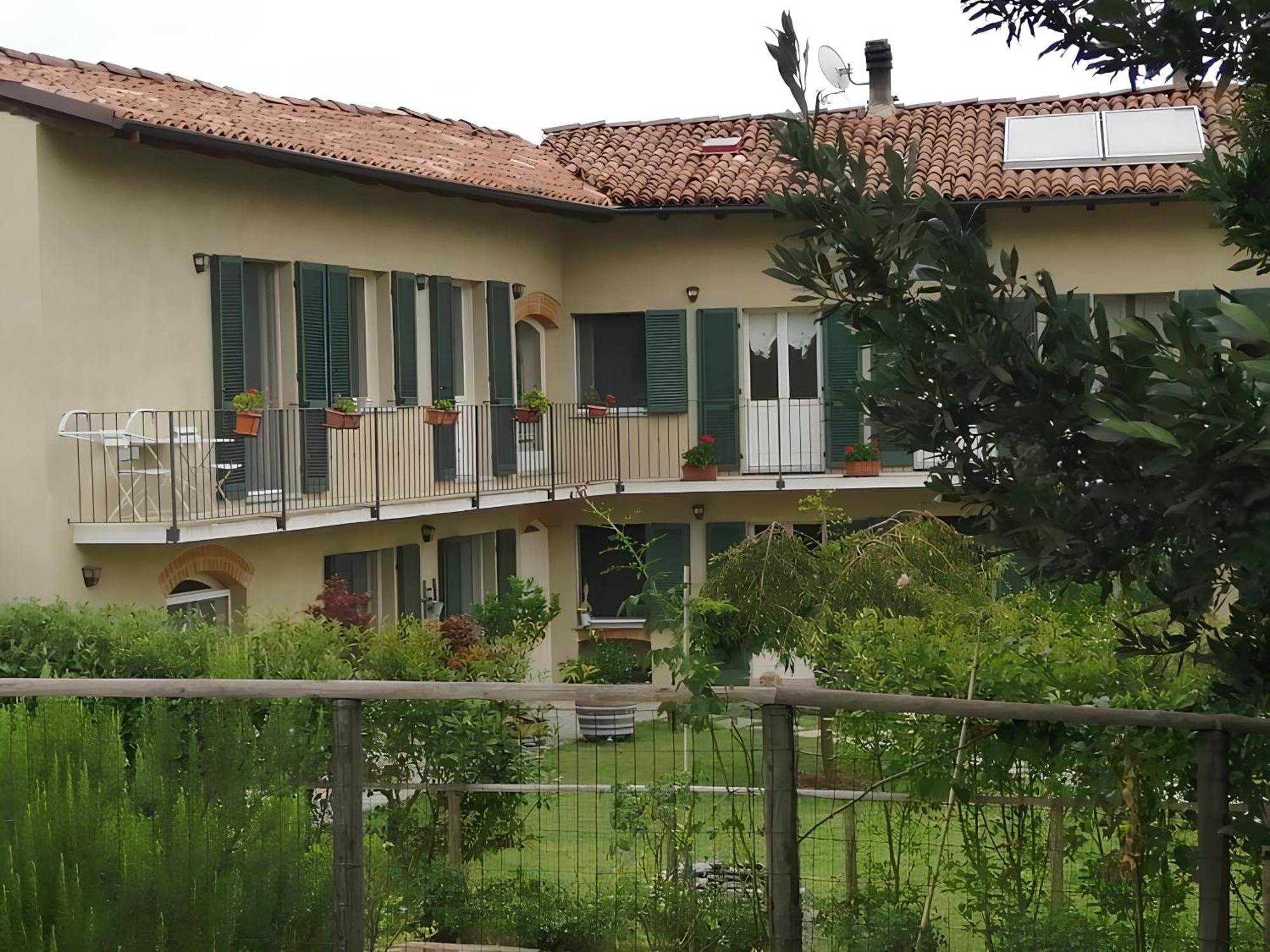 Cascina Spazio Indaco Castagnole Monferrato Buitenkant foto