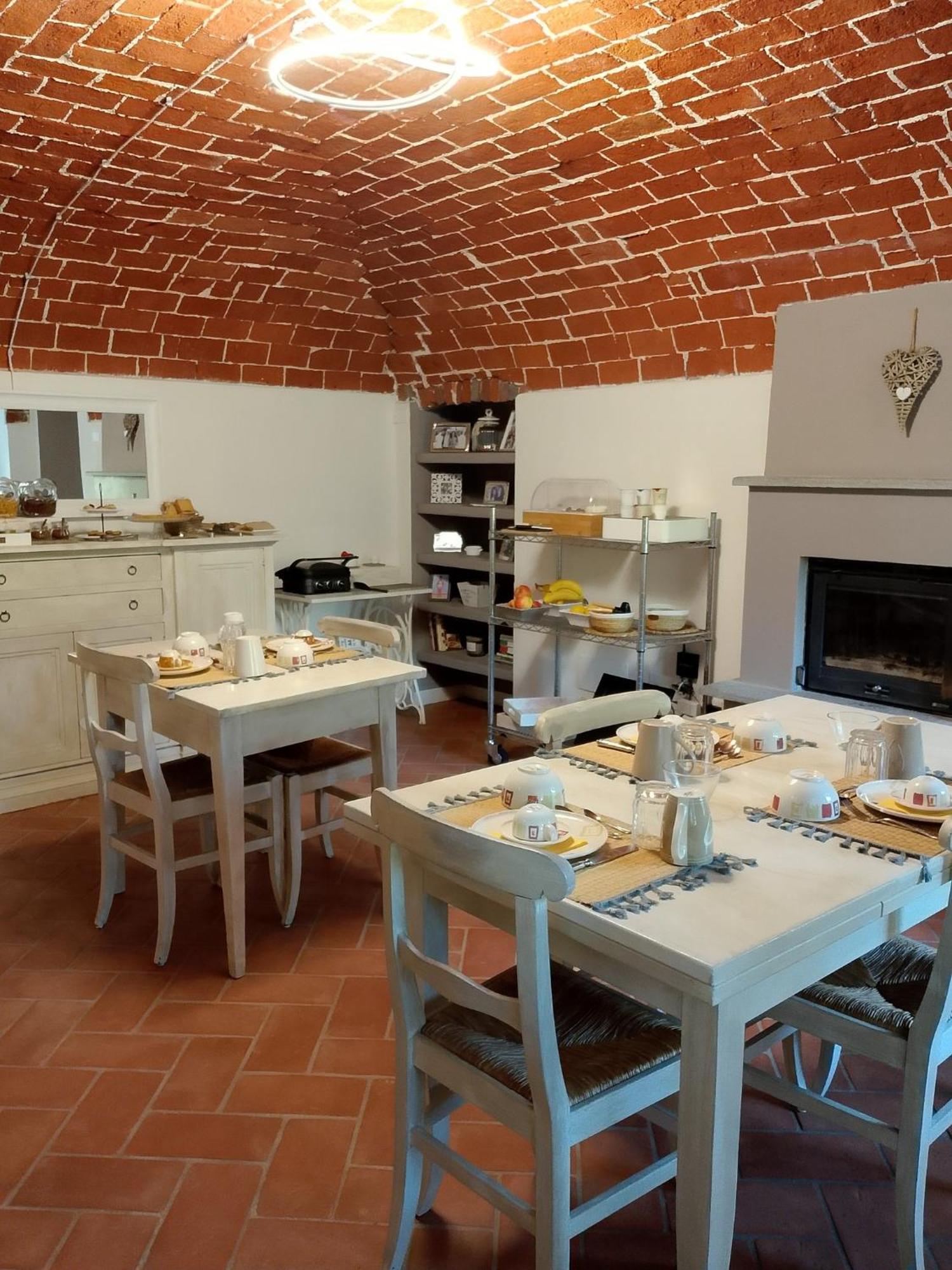 Cascina Spazio Indaco Castagnole Monferrato Buitenkant foto