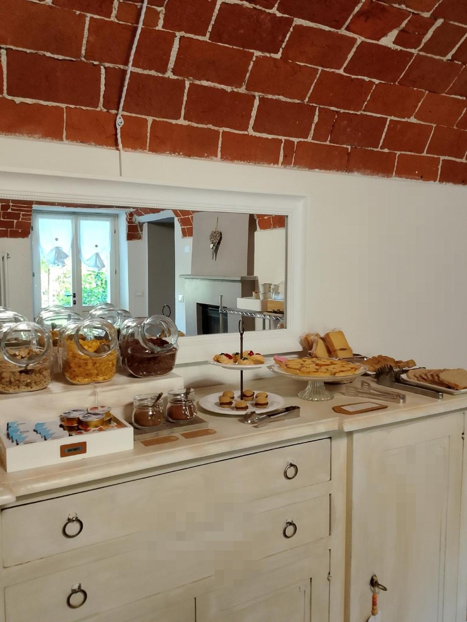 Cascina Spazio Indaco Castagnole Monferrato Buitenkant foto