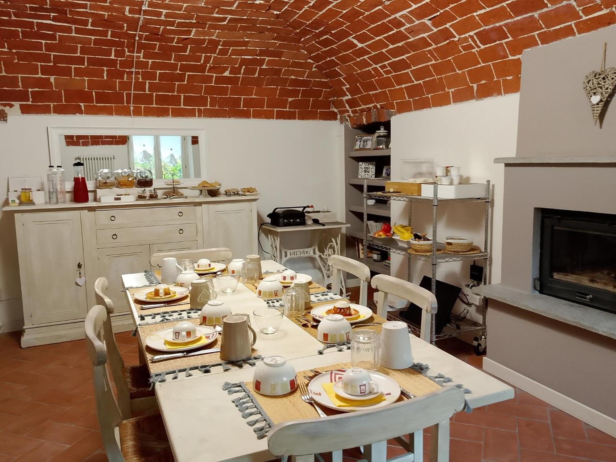 Cascina Spazio Indaco Castagnole Monferrato Buitenkant foto